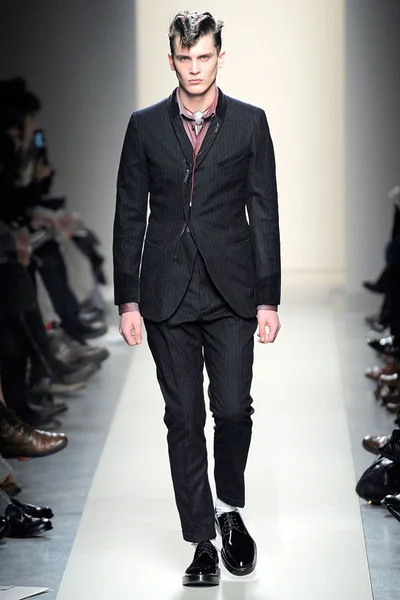 Look 29